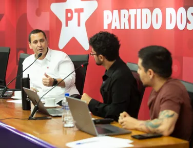 PT busca candidatos “influenciadores” para contrapor bolsonaristas - Imagem