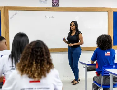 Reajuste de professores aprovado; Bahia pagará 2% acima do piso nacional - Imagem