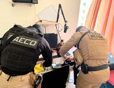 Roubo e venda de dados: entenda esquema criminoso de casal em Salvador - Imagem