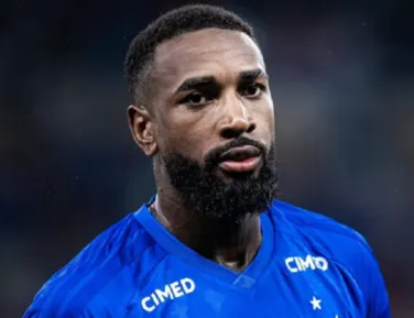 Torcedores do Flamengo descobrem CPF de Gerson e fazem Pix de 1 centavo - Imagem