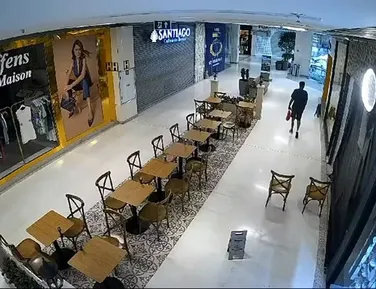 Vídeo mostra ação de quadrilha que invadiu joalheria pelo teto em Salvador - Imagem