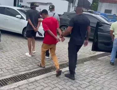 Vídeo: suspeitos de furtar R$ 400 mil em joias são presos tentando fugir - Imagem