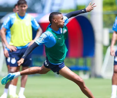 Ademir evolui em recuperação de contusão antes de jogo do Bahia - Imagem