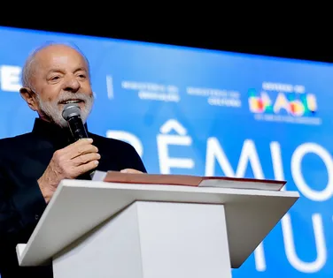 AtlasIntel: Lula aumenta vantagem para Flávio Bolsonaro no 1º turno - Imagem