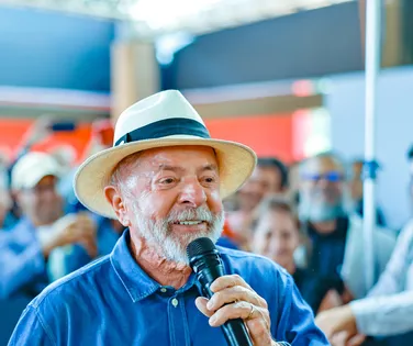 AtlasIntel: imagem positiva de Lula entre os brasileiros supera a de Flávio Bolsonaro - Imagem