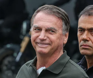 Bolsonaro pode ir para prisão domiciliar após decisão de Moraes - Imagem