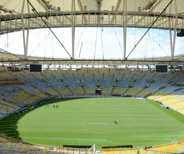 Brasil pode proibir manifestações políticas em estádios - Imagem