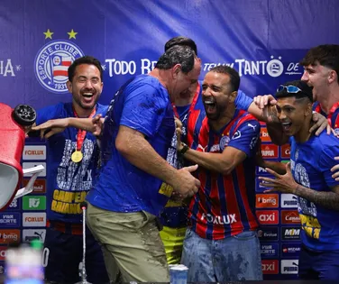Ceni exalta torcida do Bahia após título baiano: "Carregou o time" - Imagem