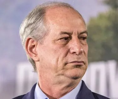 Ciro Gomes desiste da presidência e foca na disputa ao Ceará em 2026 - Imagem
