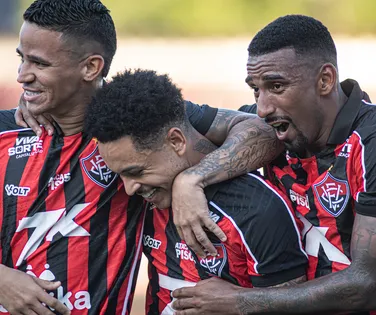 Com desfalques, Vitória deve ter ataque inédito contra o Fluminense - Imagem