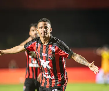 Vitória libera titulares para encarar o Corinthians; veja relacionados - Imagem