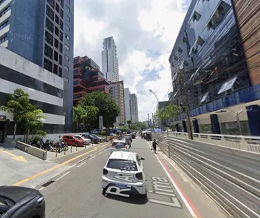 Corpo com sinais de violência é encontrado próximo ao Salvador Shopping - Imagem