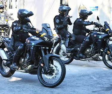 Criança salva de 'tribunal do crime' foi forçada a cavar própria cova - Imagem