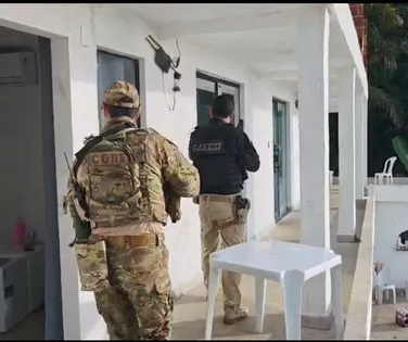 Da Bahia ao luxo do Rio: como líderes de facção baiana escaparam de operação policial - Imagem