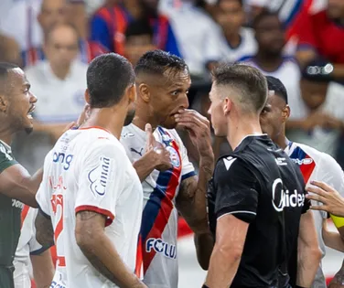 David Duarte é suspenso por 4 jogos após acusar roubo em Bahia x Palmeiras - Imagem