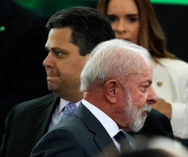 Desavenças com Alcolumbre faz Lula segurar jantar com senadores - Imagem