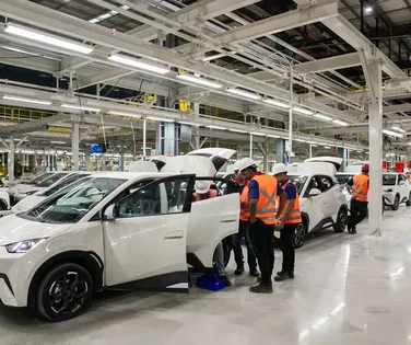 Donos e futuros compradores de carros BYD se beneficiarão com nova lei - Imagem