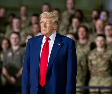 Em meio à guerra, Trump fará pronunciamento à nação sobre o Irã - Imagem