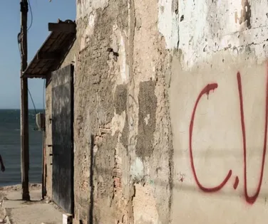 TV Justiça? Vítima é julgada pelo CV em tribunal do crime por vídeo - Imagem