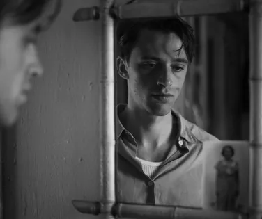 Esse filme francês transforma clássico em drama impactante - Imagem