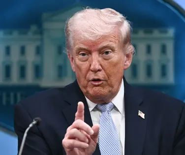 Trump sobe tom contra Irã e põe em xeque continuidade de cessar-fogo - Imagem