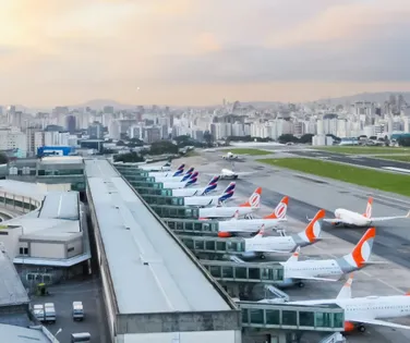 FAB investiga caso de avião que saiu de Salvador e sofreu incidente em Congonhas - Imagem
