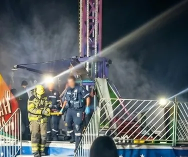 Falha em brinquedo deixa ao menos 11 feridos em parque de diversões - Imagem