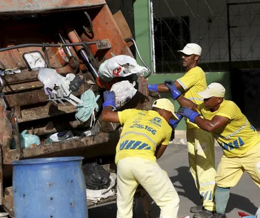 Garis podem ter piso salarial fixado em mais de R$ 3 mil na Bahia - Imagem