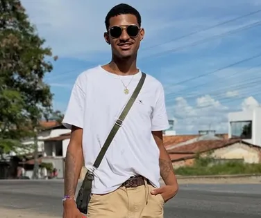 Influenciador é morto a tiros após sair de festa paredão na Bahia - Imagem