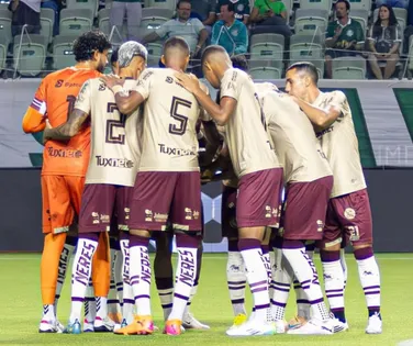 Copa do Brasil: Jacuipense perde para Palmeiras com expulsão polêmica - Imagem