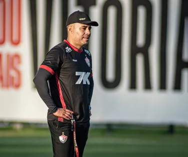 Jair Ventura revela por que reforço argentino não estreou contra o Bahia - Imagem