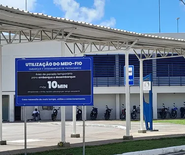 Kiss & Fly: órgãos e políticos denunciam "vazio jurídico" e falta de documentos no Aeroporto - Imagem