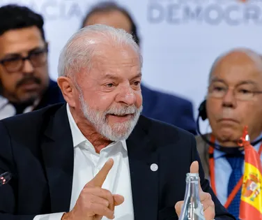 Lula eleva tom contra guerras e fala em ameaça global na Europa - Imagem