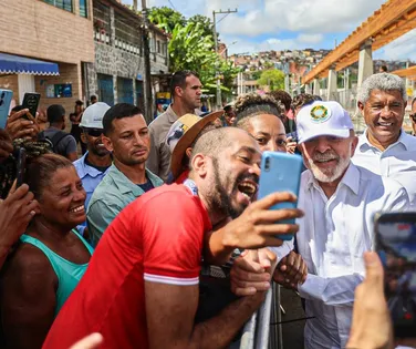 Lula em Salvador: "Fascistas nunca mais vão governar este país" - Imagem