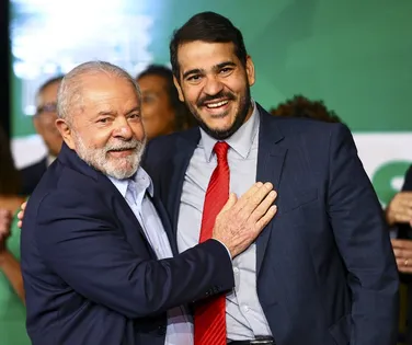 Lula pode segurar indicação ao STF após reprovação de Messias, diz Wagner - Imagem