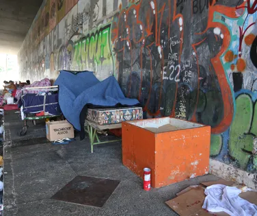 Pessoas em situação de rua podem ganhar café da manhã gratuito em Salvador - Imagem