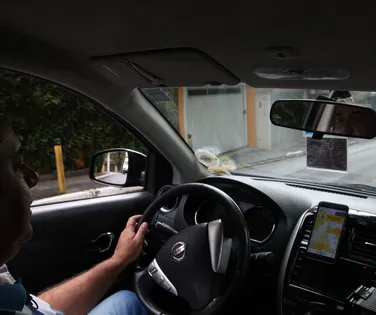 Motoristas de app poderão financiar carros com novo programa federal - Imagem