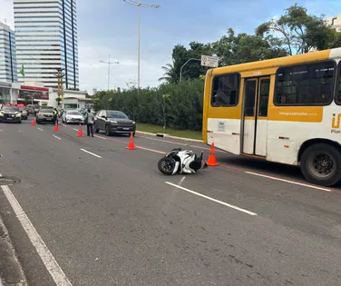 Mulher morre após sofrer acidente de motocicleta em Salvador - Imagem