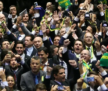 10 anos depois: deputados baianos relembram votos e avaliam marcas do impeachment - Imagem