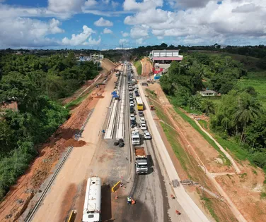 VLT de Salvador: obras fecham ruas e mudam trânsito na Estrada do Derba - Imagem