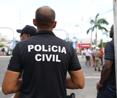 Mulher é espancada na frente do filho após negar dinheiro para drogas - Imagem