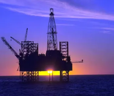 Vizinho do Brasil pode se tornar novo petroestado devido guerra no Irã - Imagem