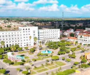 Prefeitura baiana abre concurso com salários de até R$ 11 mil - Imagem