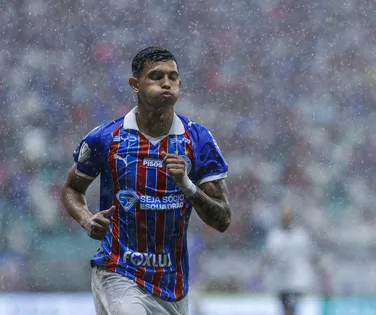 Remo nada de braçada e naufraga o Bahia em noite chuvosa na Fonte Nova - Imagem