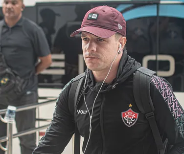 Renato Kayzer fica fora de Cruzeiro x Vitória; Renzo é relacionado - Imagem