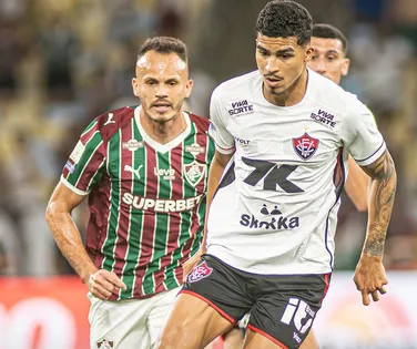 Renê critica gol sofrido no fim, mas ressalta: "Agradecer pelo ponto" - Imagem