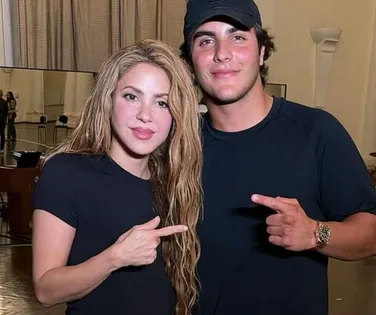 Registro de Marcelo Sangalo com Shakira agita internet - Imagem