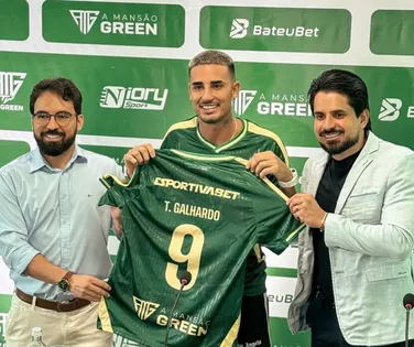 "Mandou baixar a porrada", diz Thiago Galhardo sobre Rogério Ceni - Imagem