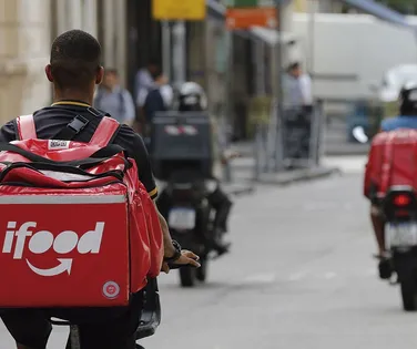 Nova lei em Salvador obriga Uber, iFood e 99 a terem SAC 24 horas - Imagem