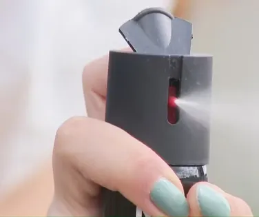 Spray de pimenta para mulheres: entenda como vai funcionar - Imagem